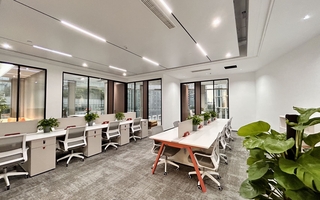 太平金融大厦出租-298m²-精装修-员工工区